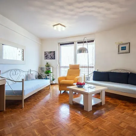 Apartment Martha *