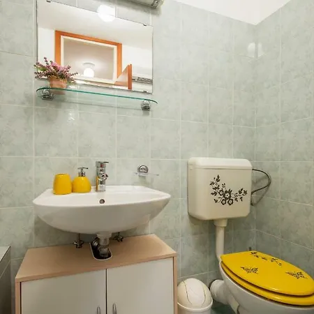 Martha Apartment